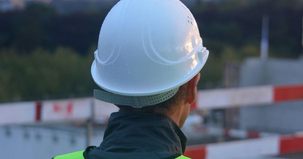 A Guide to Safety Helmets in Construction