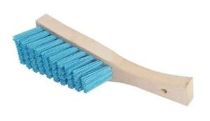The Salmon Churn Blue Plasterers Bucket Brush features a wooden handle and stiff blue synthetic bristles arranged in rows, designed specifically for scrubbing surfaces. | Work & Wear DIrect
